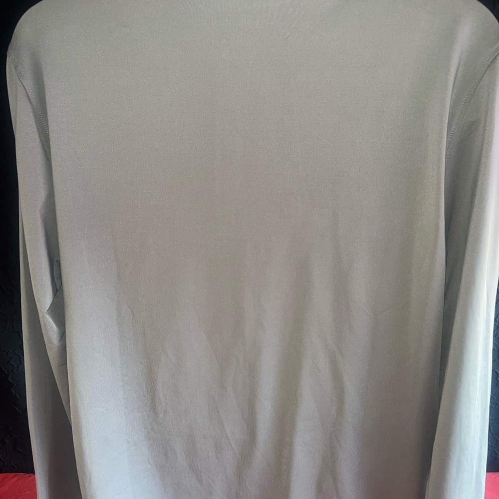 Greg Norman 1/4 Zip Pullover NWT Large Gray Performance Stretch Golf - Picture 10 of 13